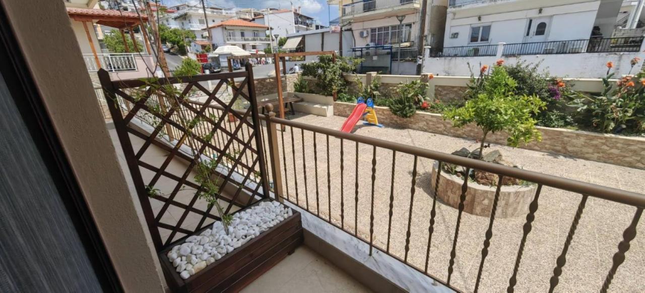 Theasis1 Villa Neos Marmaras Bagian luar foto